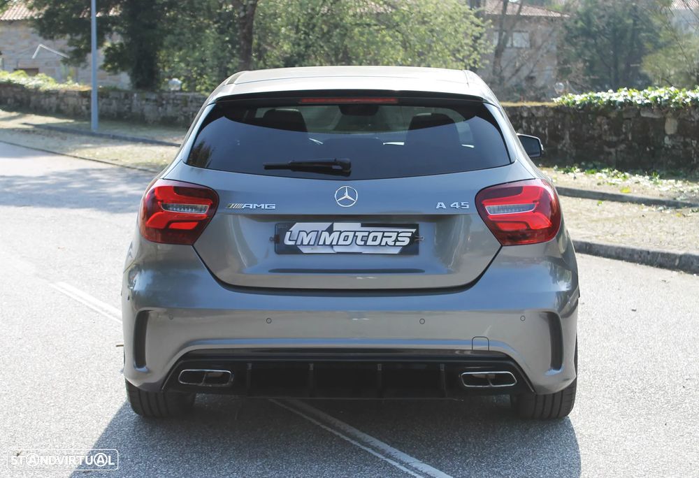 Mercedes-Benz A 45 AMG 4Matic Speedshift 7G-DCT - 12