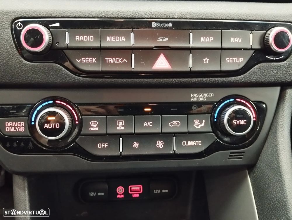 Kia Niro 1.6 GDi PHEV EX - 37