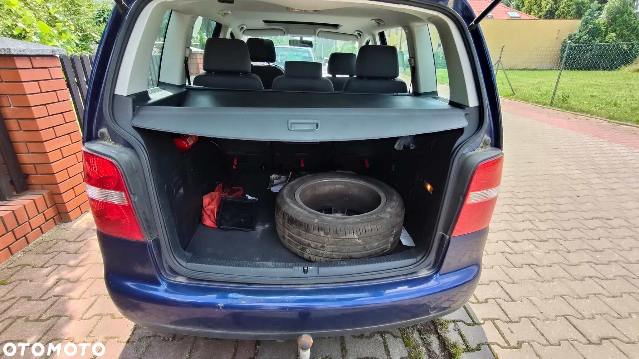 Volkswagen Touran 2.0 FSI Highline - 7
