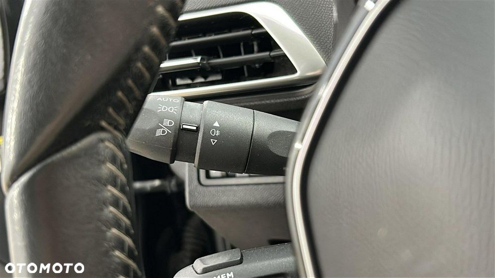 Peugeot 3008 - 25