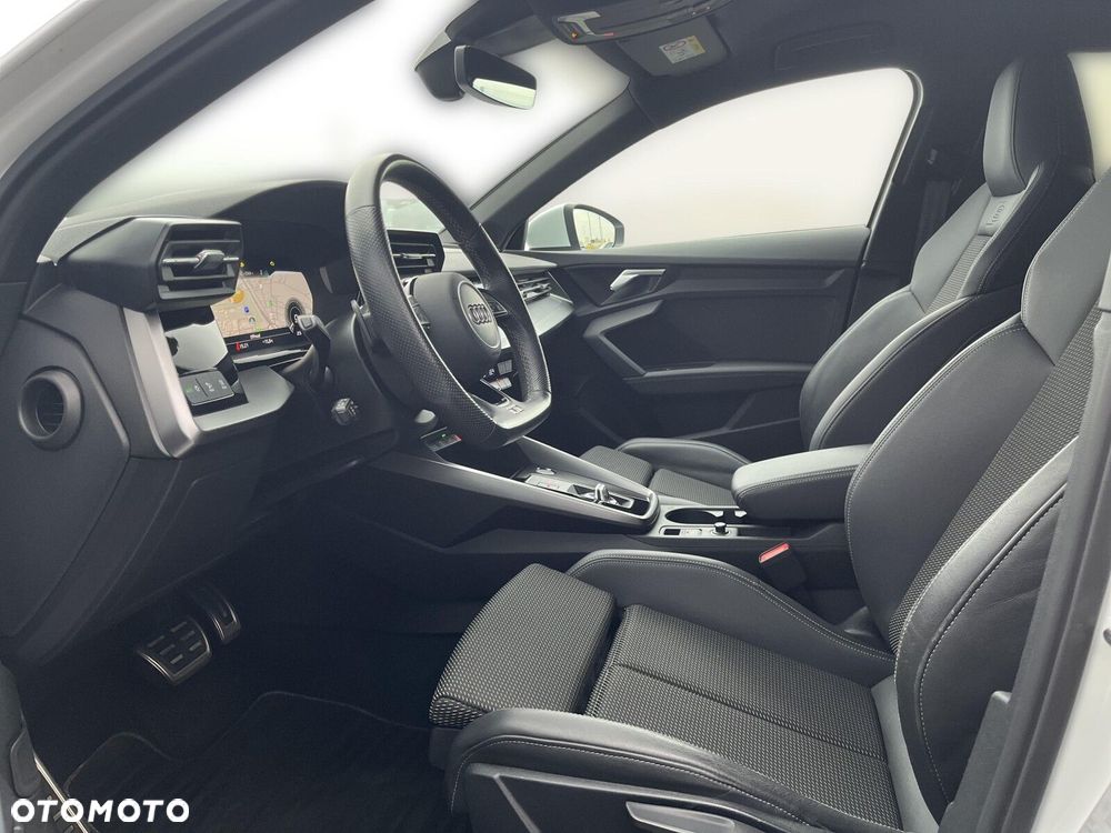 Audi A3 Sportback - 13