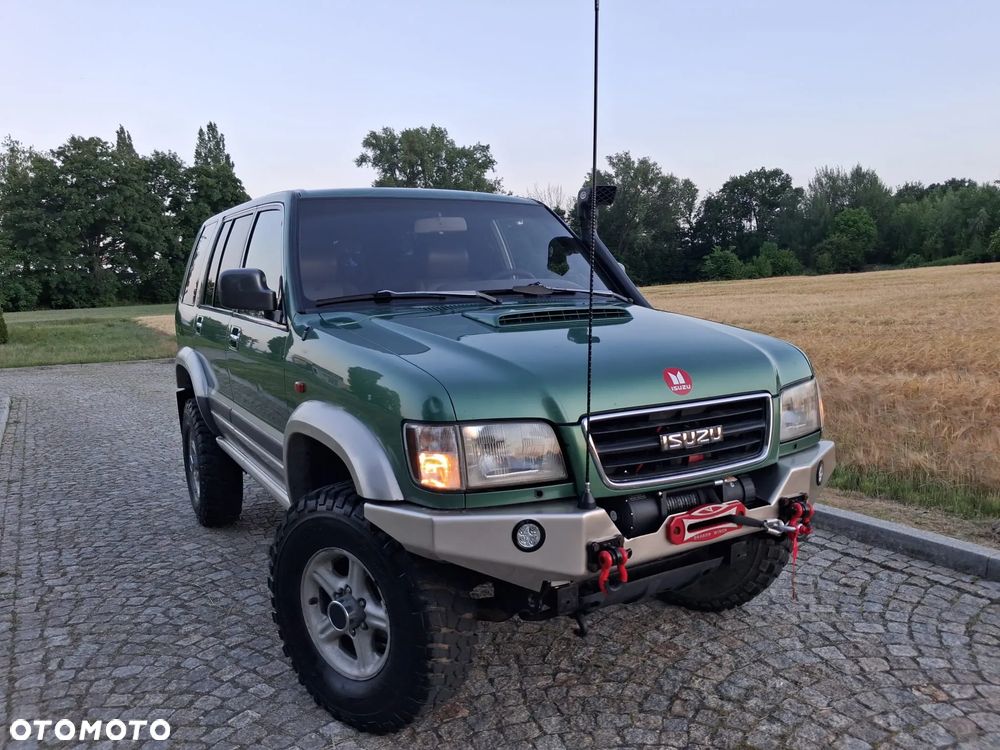 Isuzu Trooper - 23