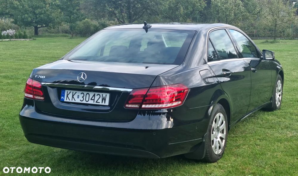 Mercedes-Benz Klasa E 200 7G-TRONIC Elegance - 2