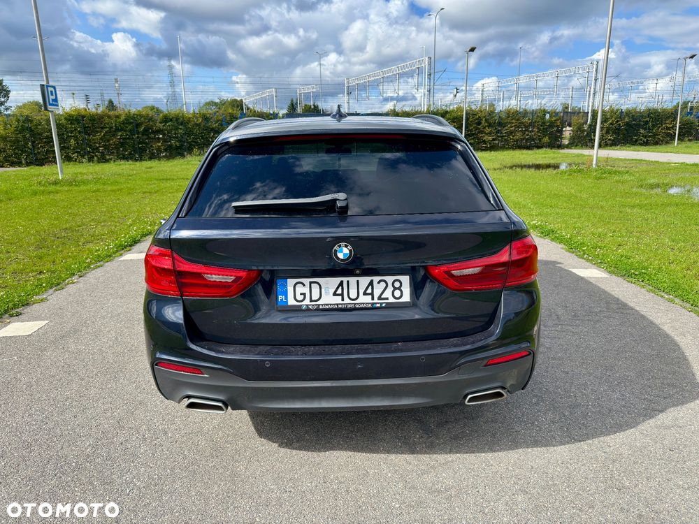 BMW Seria 5 520d M Sport - 10