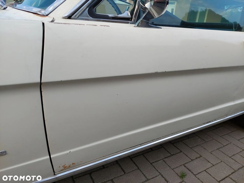 Ford Mustang - 19