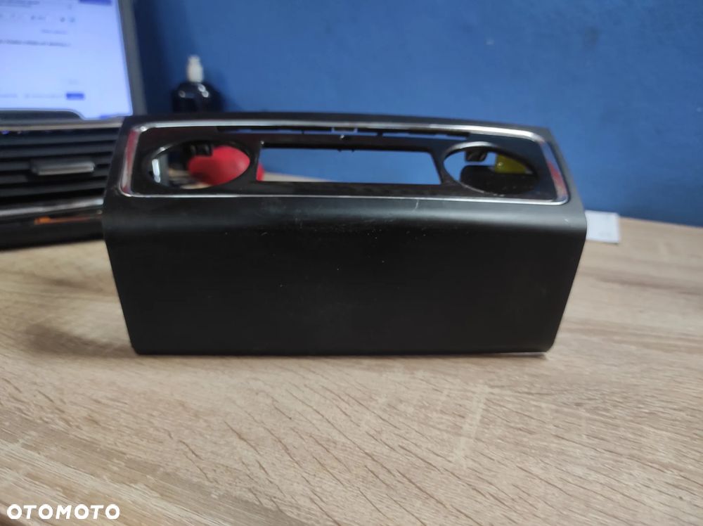 SKODA SUPERB 2 RAMKA OBRAMOWANIE PANELU KLIMATYZACJI 3T0863152D WYSYŁKA !!!! - 2