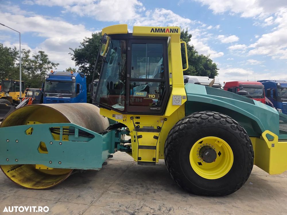 Ammann ASC110, 2018, 445h, Masa operationala 15tone, latime tambur 2,1m, lungime totala 5,7m, motor 115KW, posibilitate leasing 3 ani, STARE FOARTE BUNA-65.900 EUR+Tva - 32
