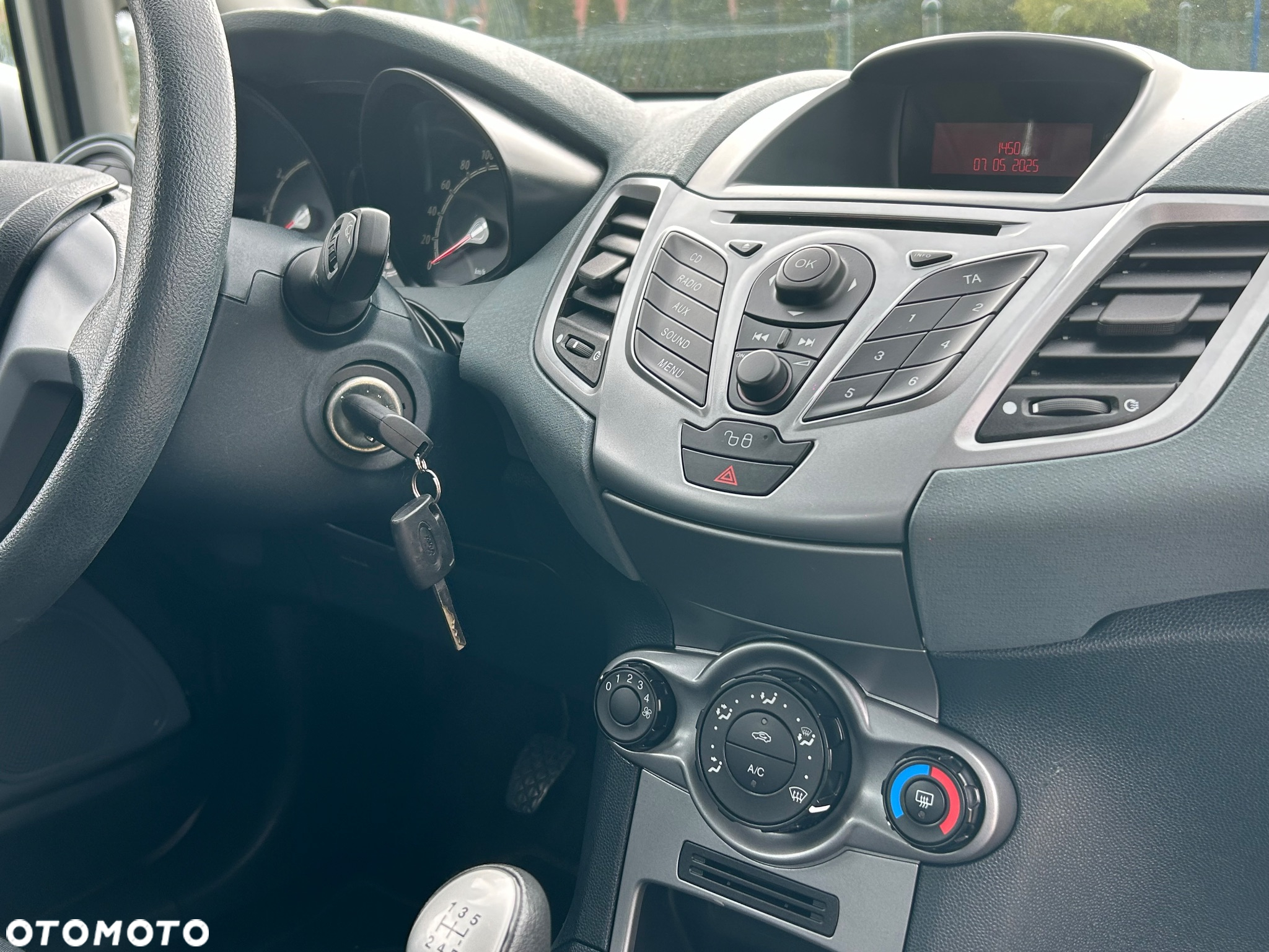 Ford Fiesta 1.25 Ambiente - 23