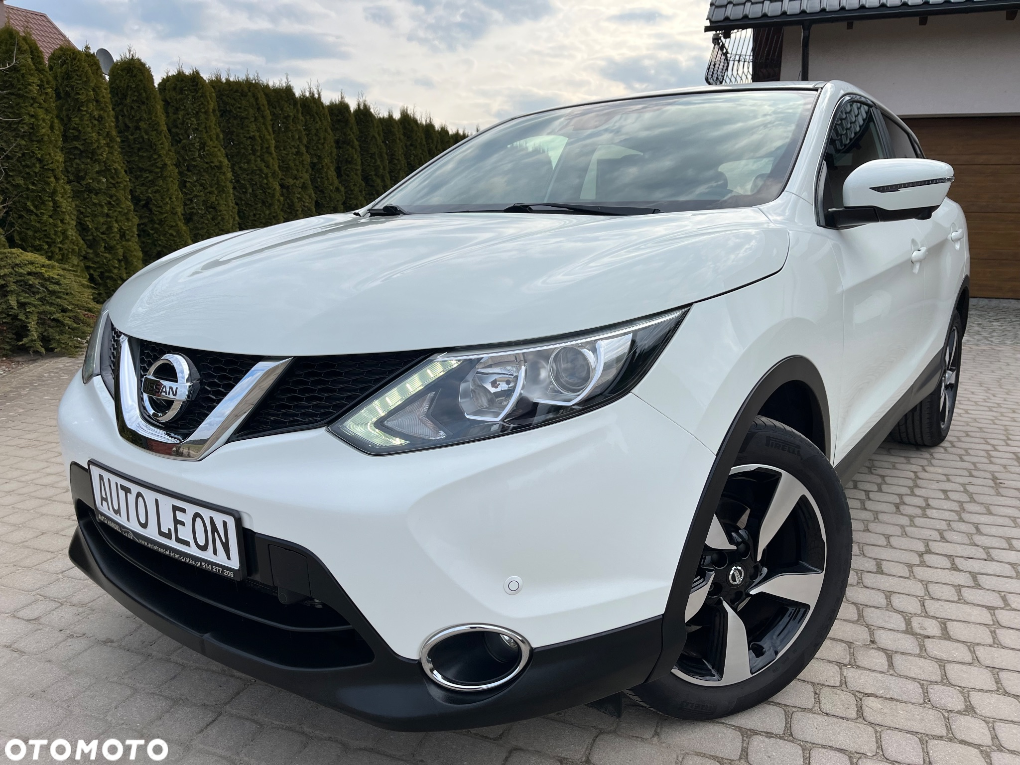Nissan Qashqai 1.2 DIG-T Xtronic 360 - 2