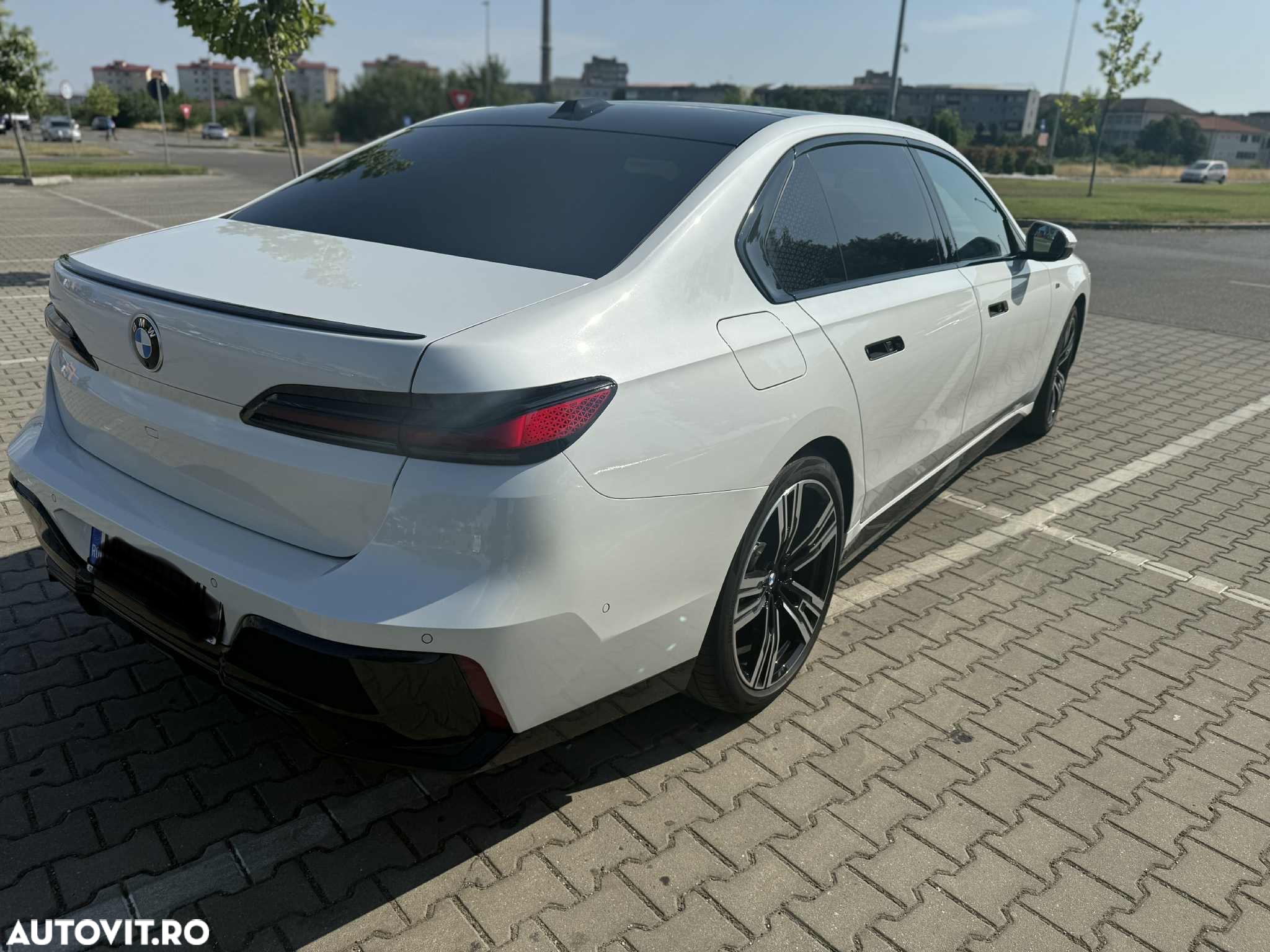 BMW Seria 7 740d xDrive MHEV - 7