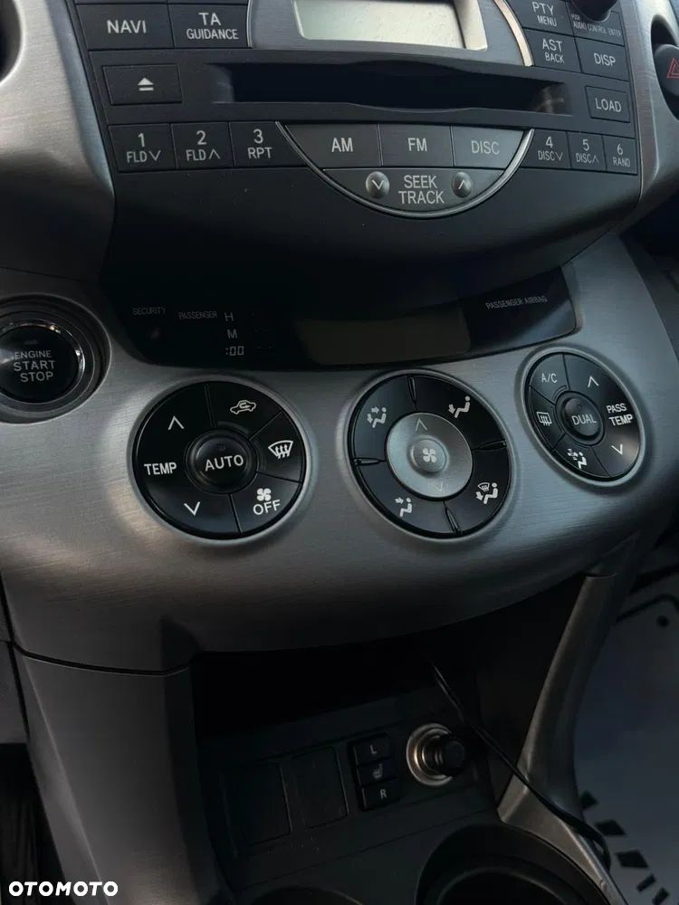 Toyota RAV4 - 18