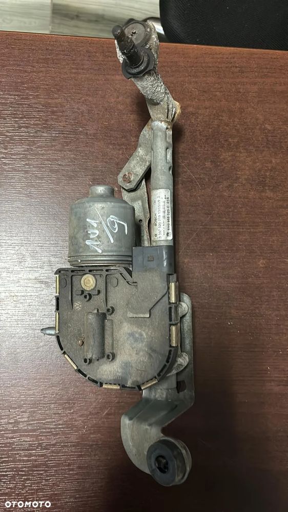 VW GOLF V  mechanizm wycieraczek  lewy lub prawy przód   5M0955023C 5M0955024C   (101/9)    (106/2) - 3