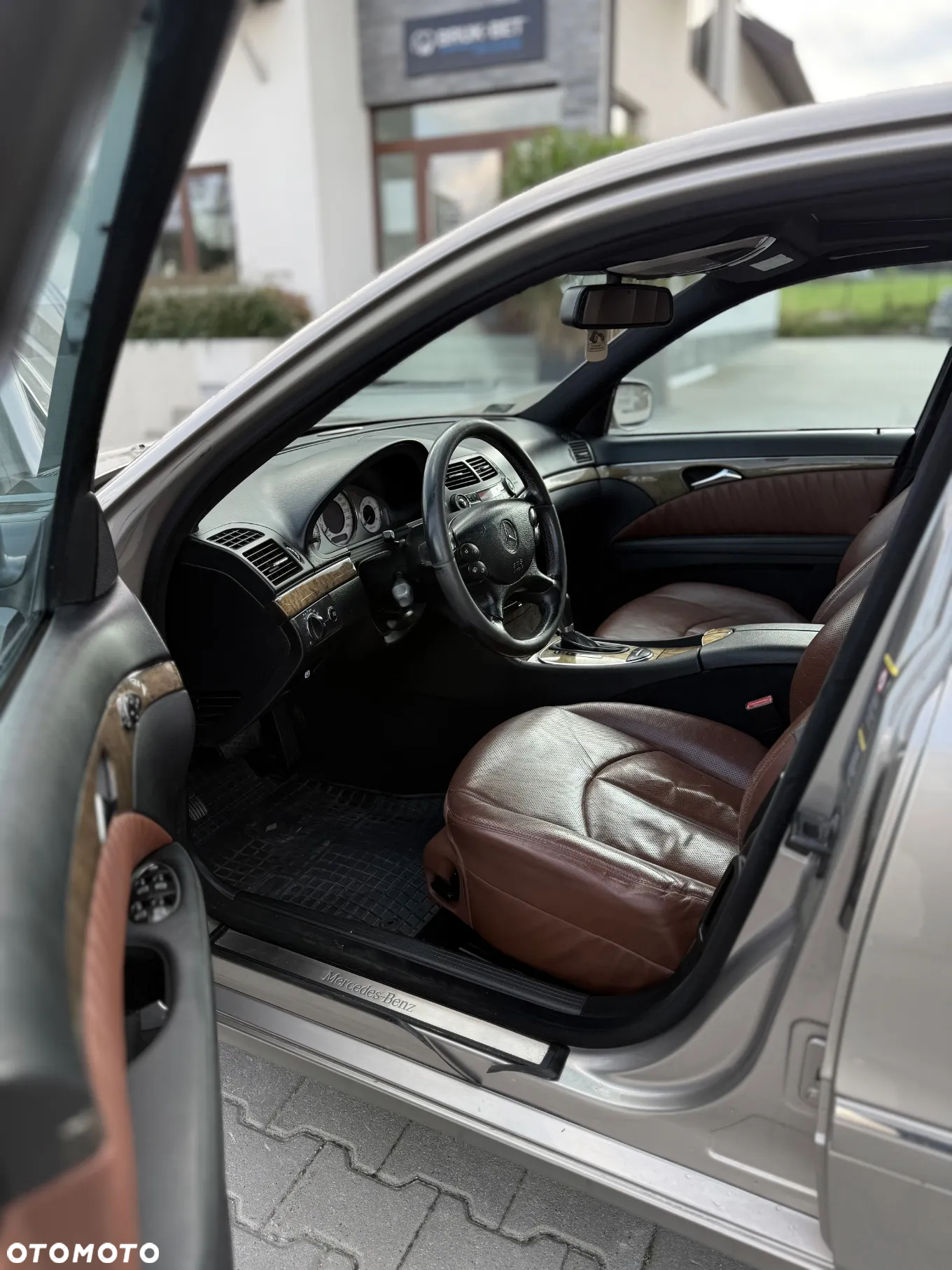 Mercedes-Benz Klasa E 320 CDI 4-Matic Avantgarde - 16