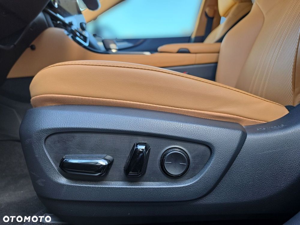 Lexus NX 350h Prestige 2WD - 24