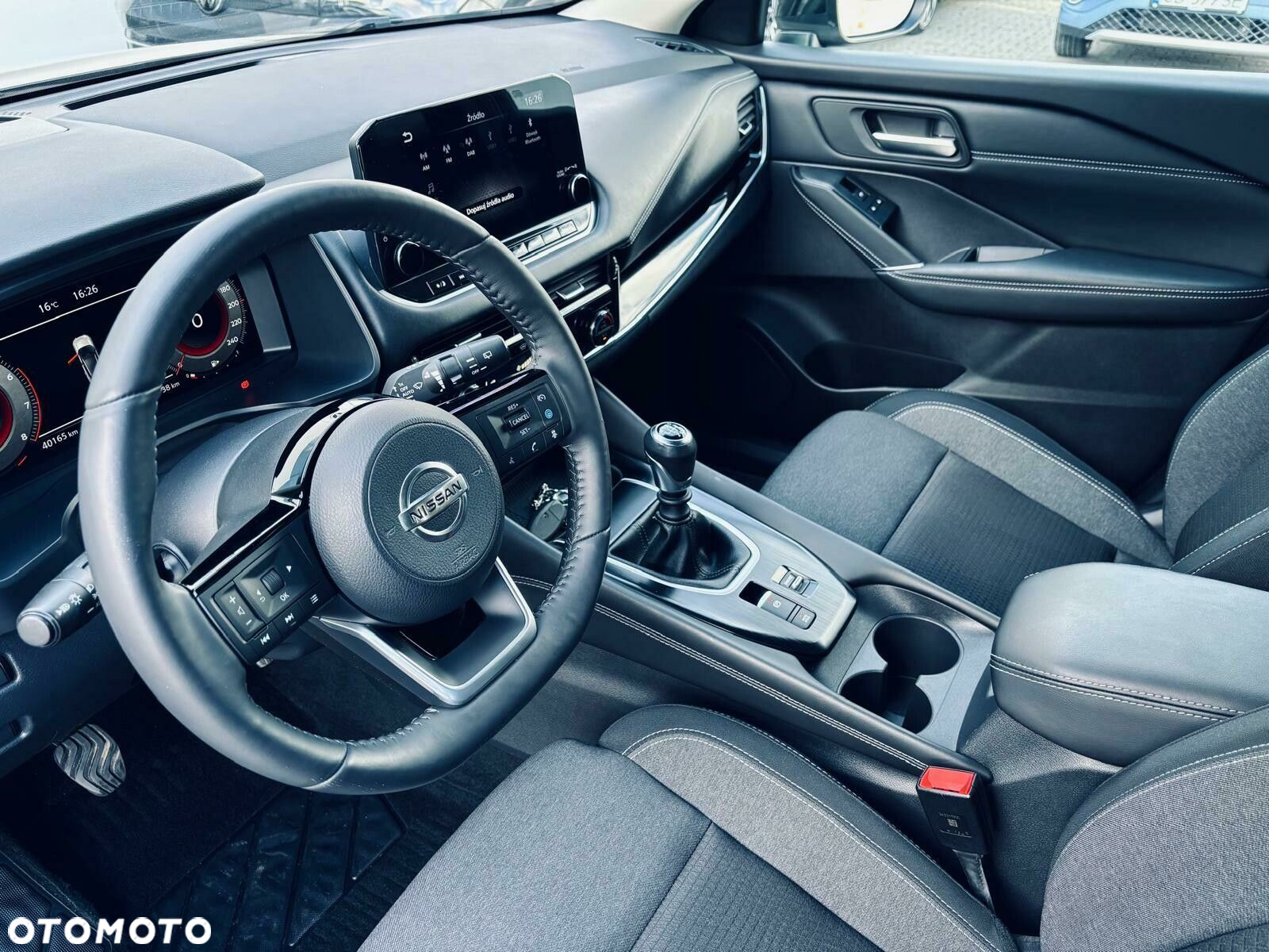 Nissan Qashqai 1.3 DIG-T N-Connecta EU6d - 11