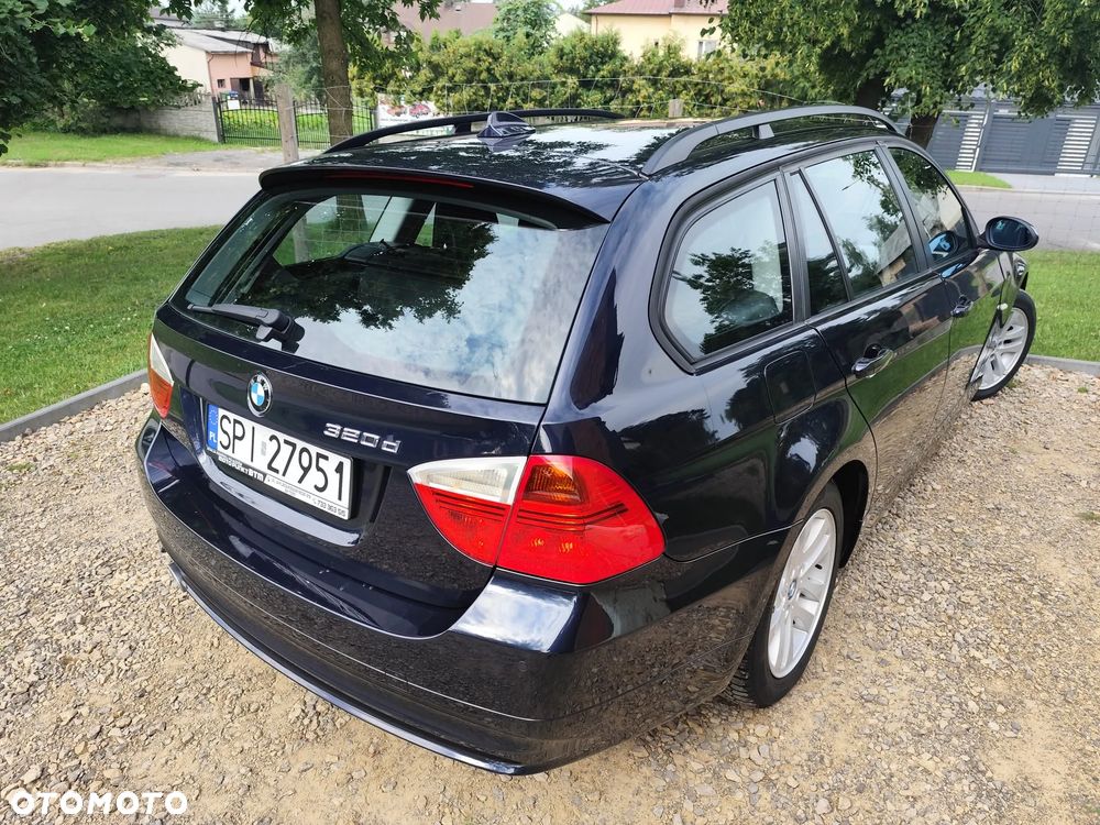 BMW Seria 3 320d DPF Touring - 8
