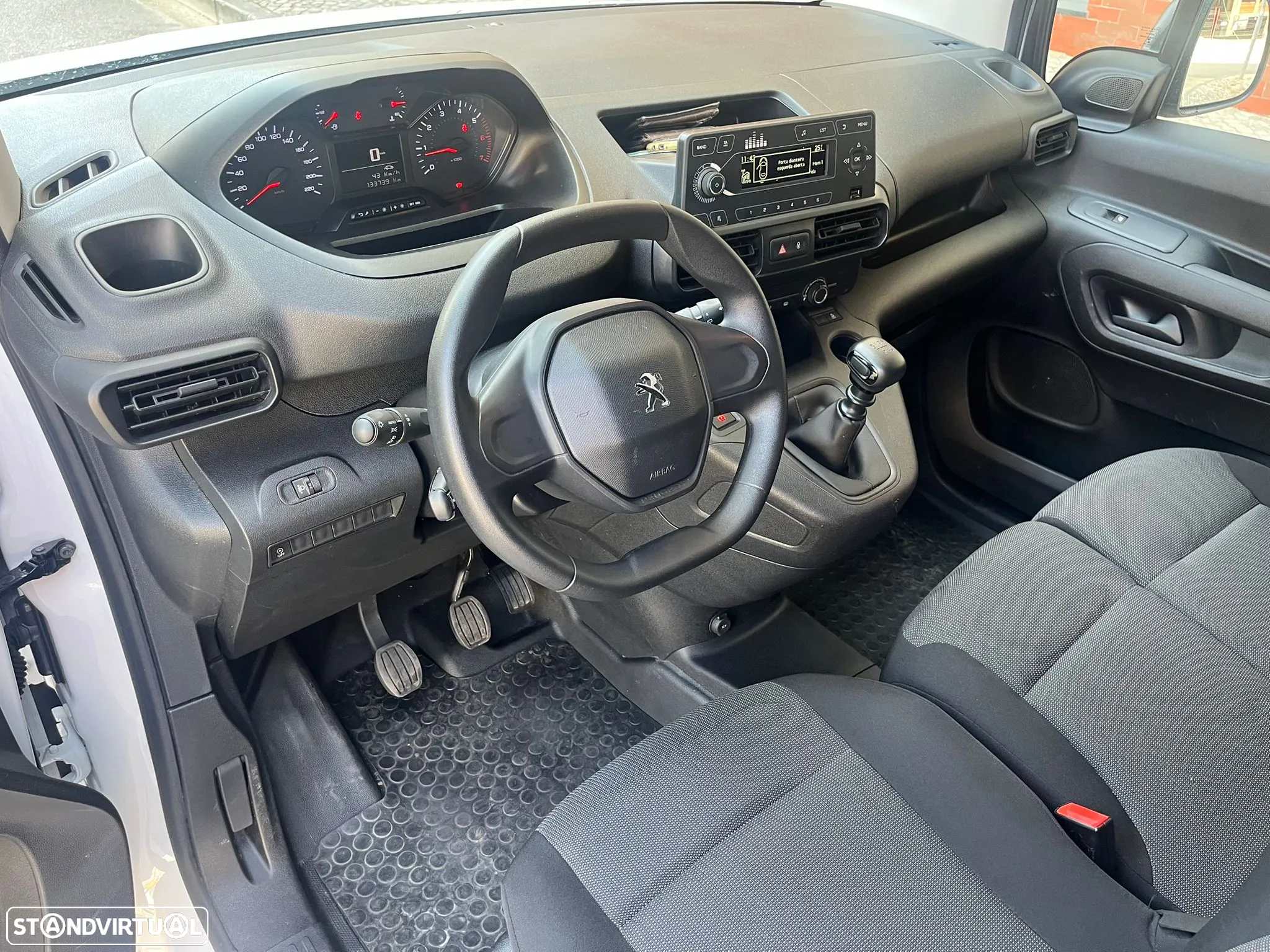 Peugeot PARTNER 1.5 HDI 102cv - AR CONDICIONADO - IVA DEDUTIVEL - 24