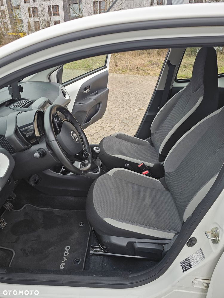 Toyota Aygo - 11