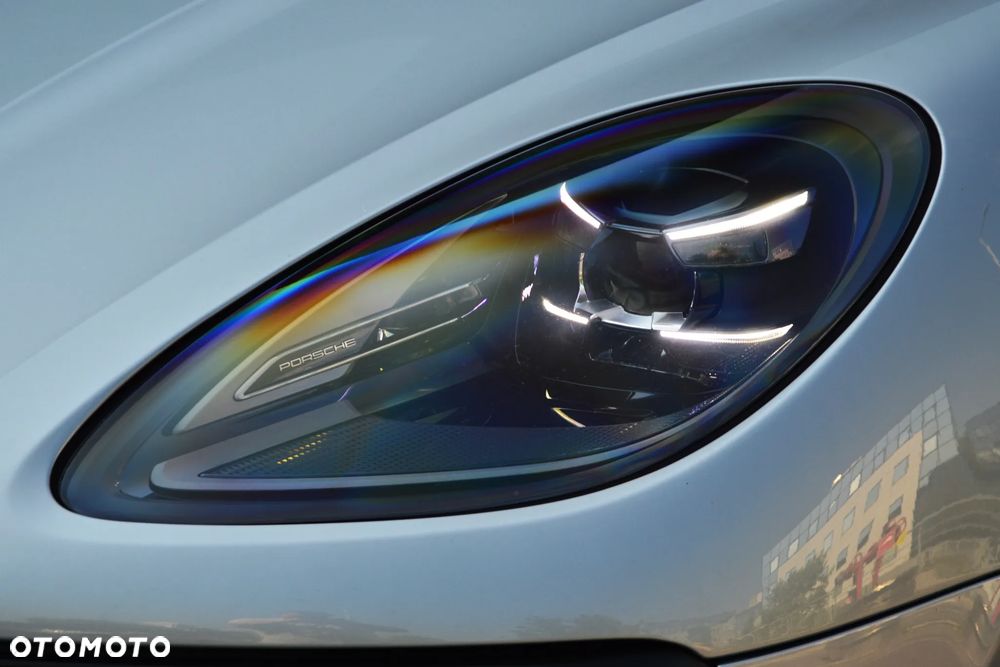 Porsche Macan Standard - 12