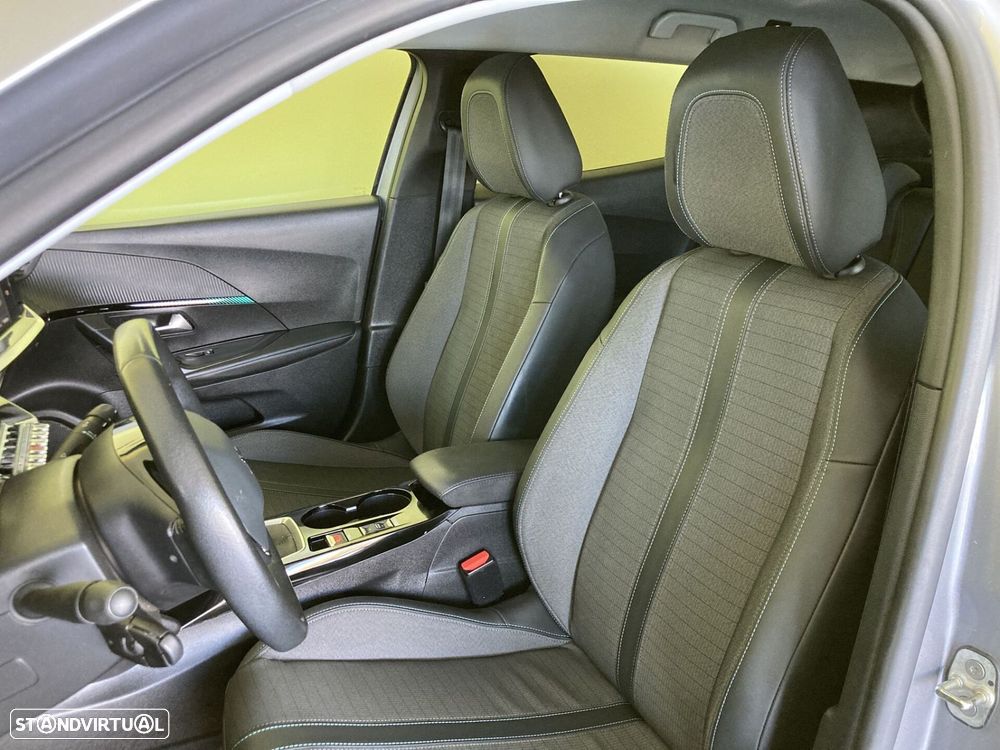 Peugeot 2008 1.2 PureTech Allure Pack - 8
