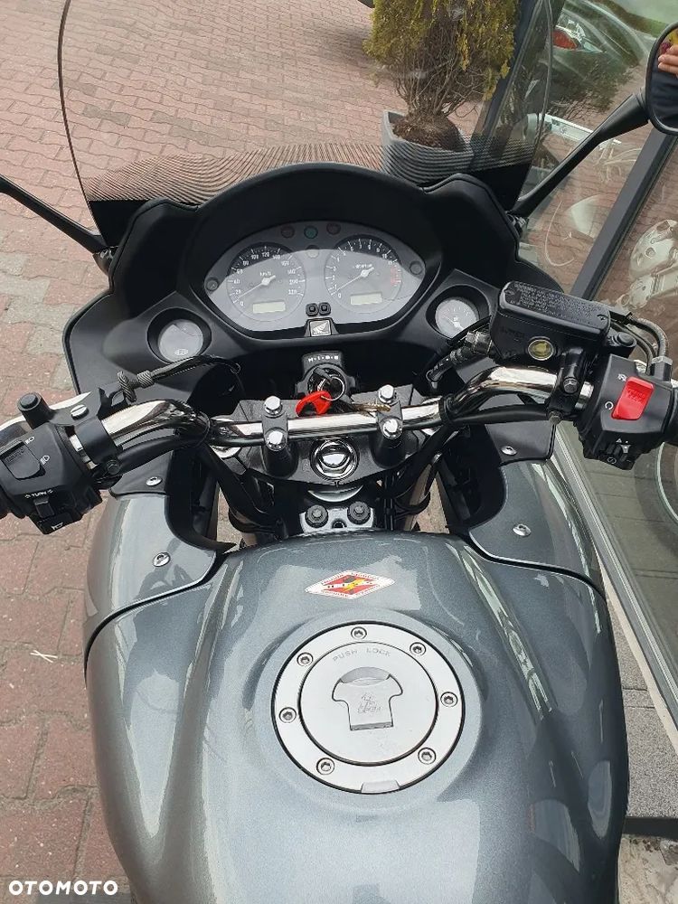 Honda CBF - 18