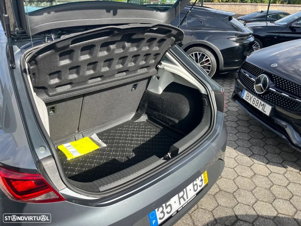 SEAT Leon SC 2.0 TDI FR S/S - 9