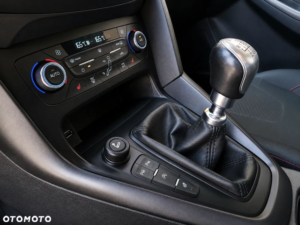 Ford Focus 1.5 EcoBoost ST-Line Black ASS - 11