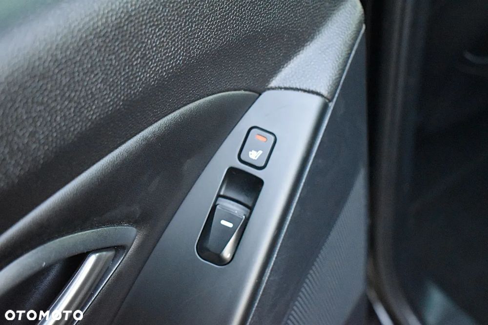 Hyundai ix35 1.7 CRDi Premium 2WD - 23