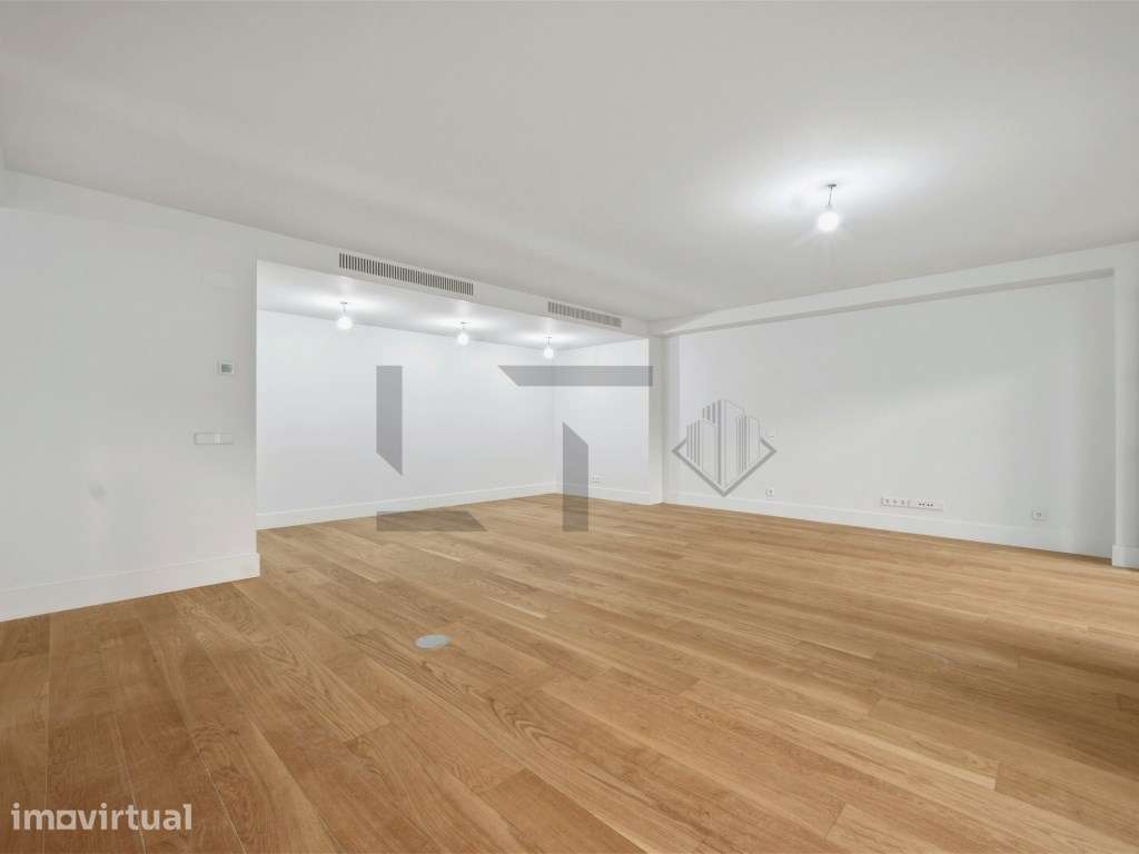 Apartamento T3 com Garagem para Venda junto à Av. da Liberdade, Lisboa - Grande imagem: 5/21