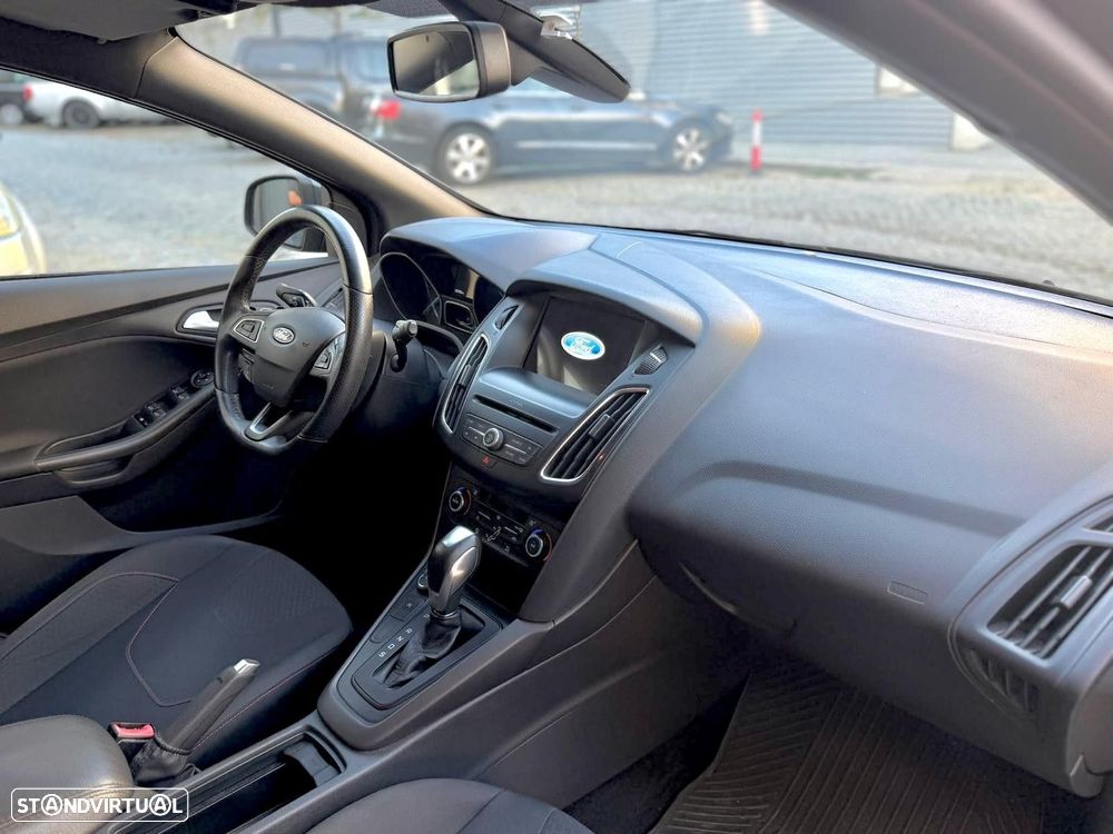 Ford Focus 1.5 TDCi EcoBlue ST-Line Aut. - 20