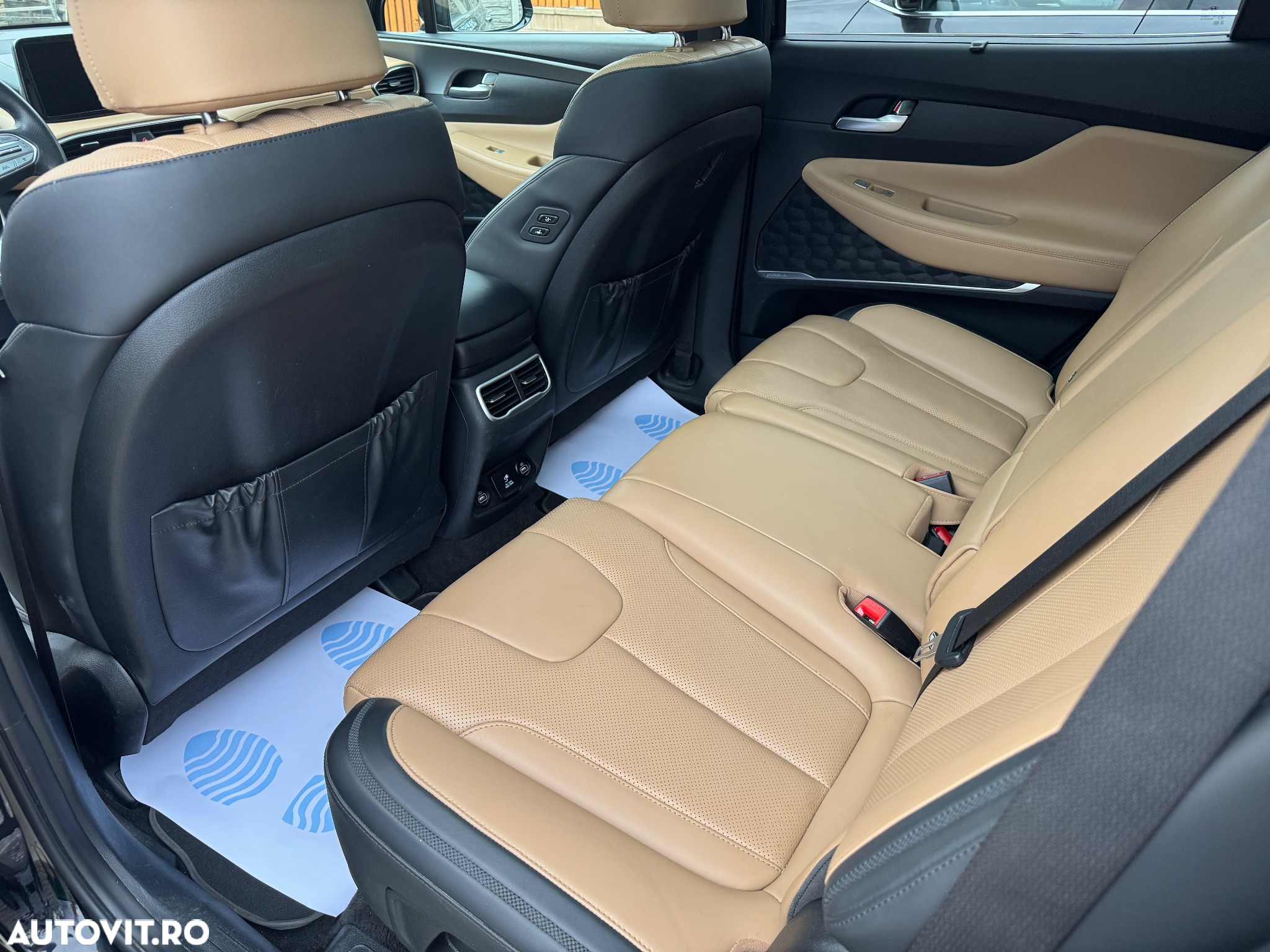 Hyundai Santa Fe 1.6 Plugin-Hybrid 4WD SEVEN Signature - 35