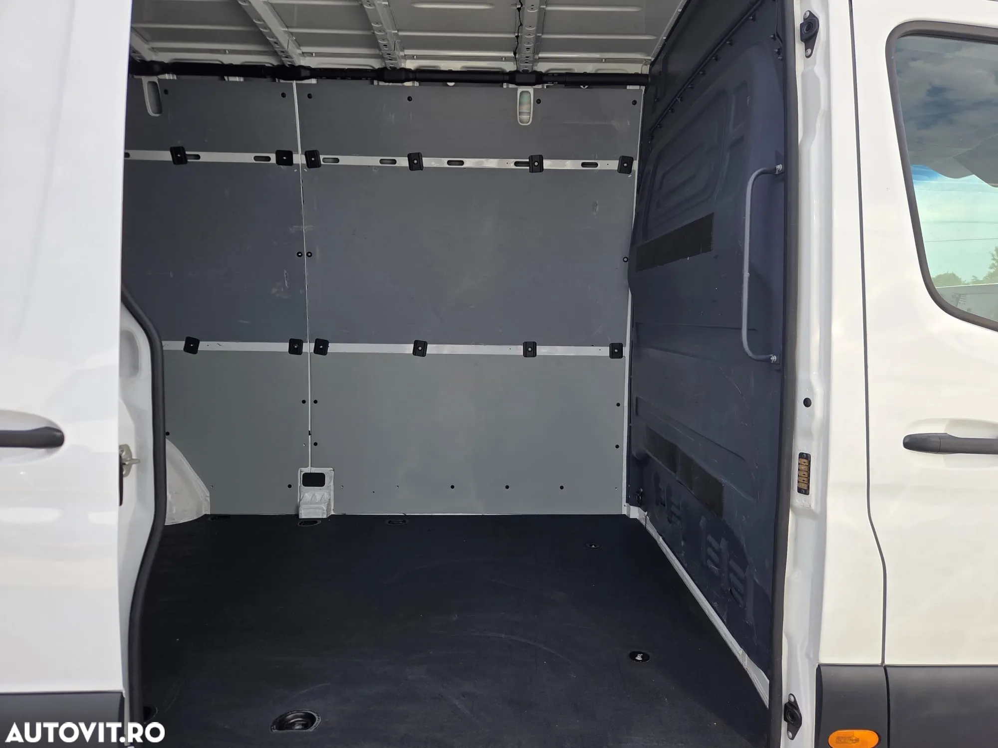 Mercedes-Benz New Sprinter L3H2 - 19