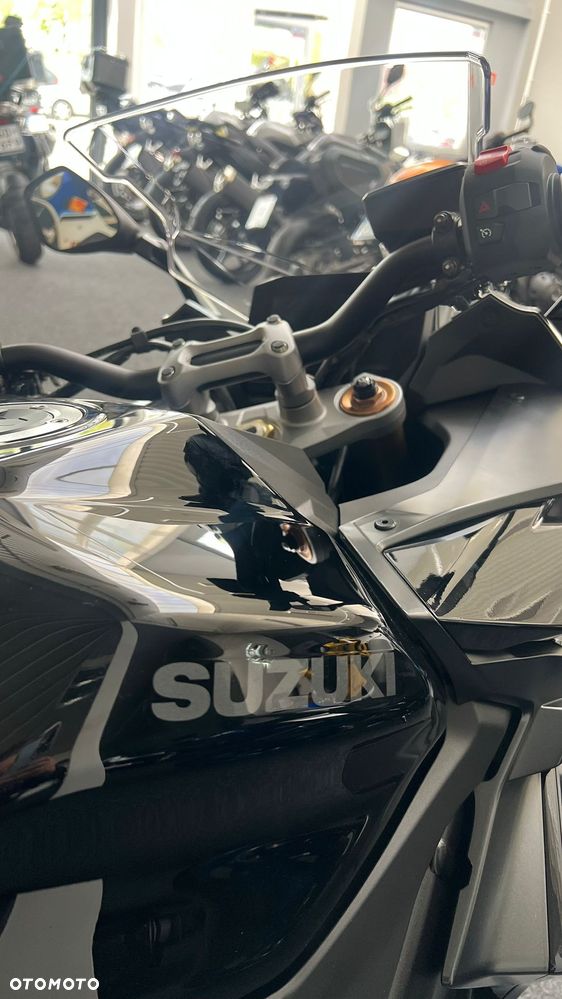 Suzuki GSX 1000 - 9