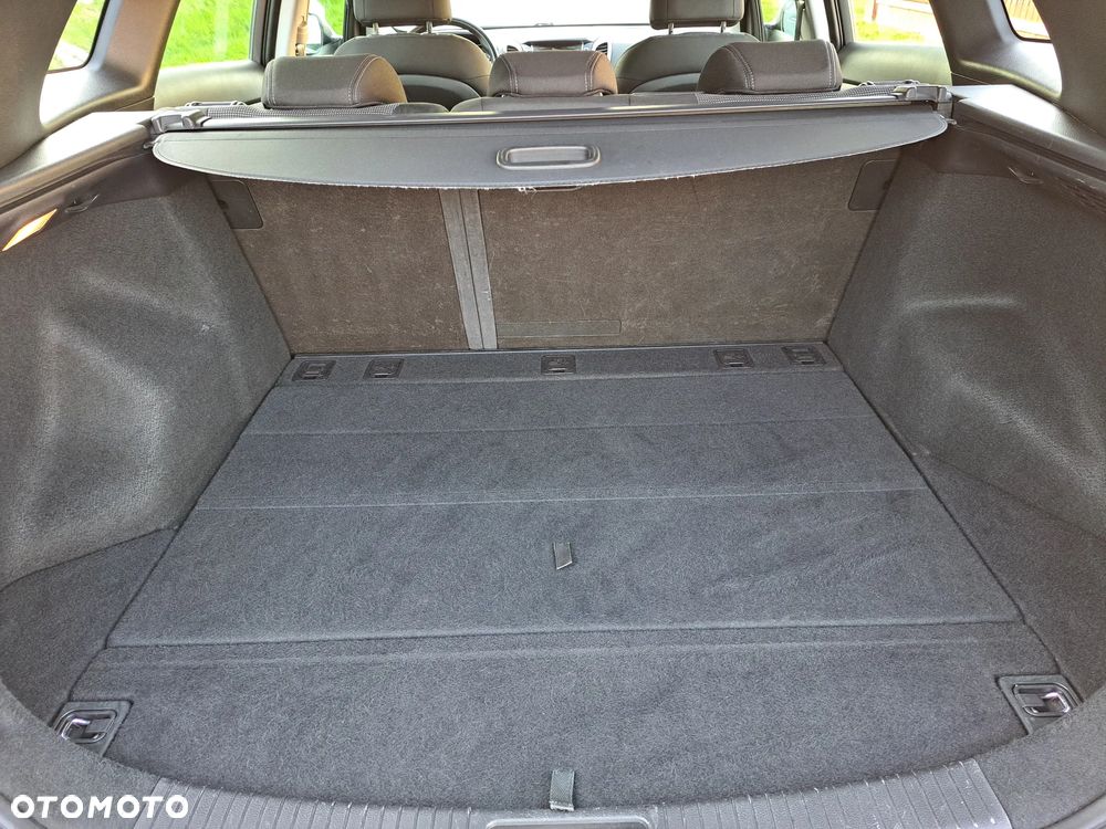 Hyundai i30 1.6 CRDi Classic + - 14