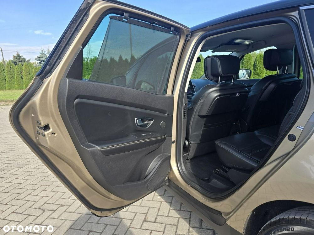 Renault Scenic - 18