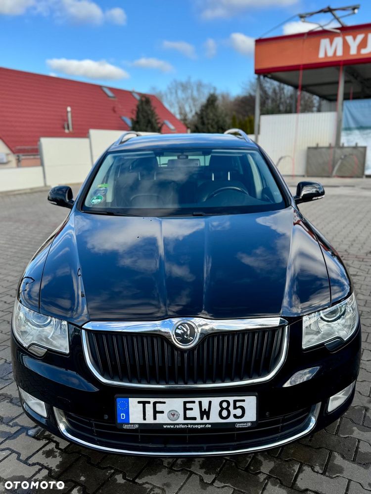 Skoda Superb 2.0 TDI DSG FAMILY - 3