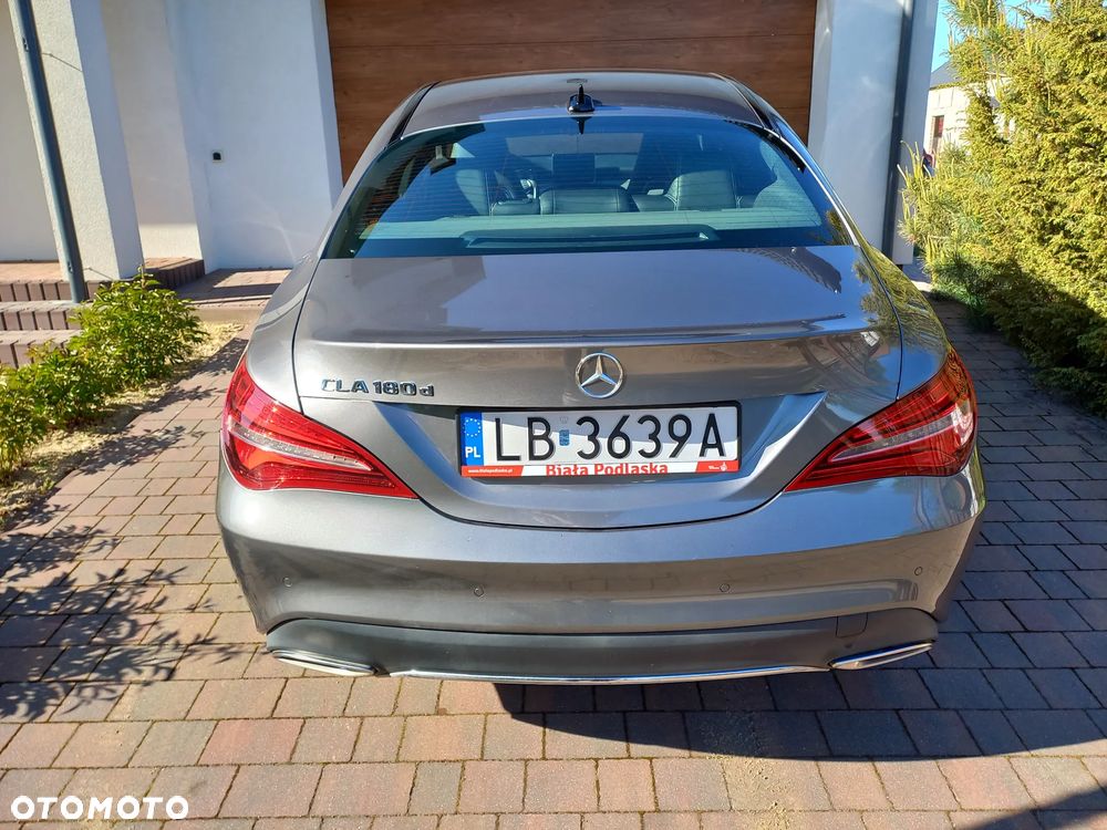 Mercedes-Benz CLA 180 d Urban - 6