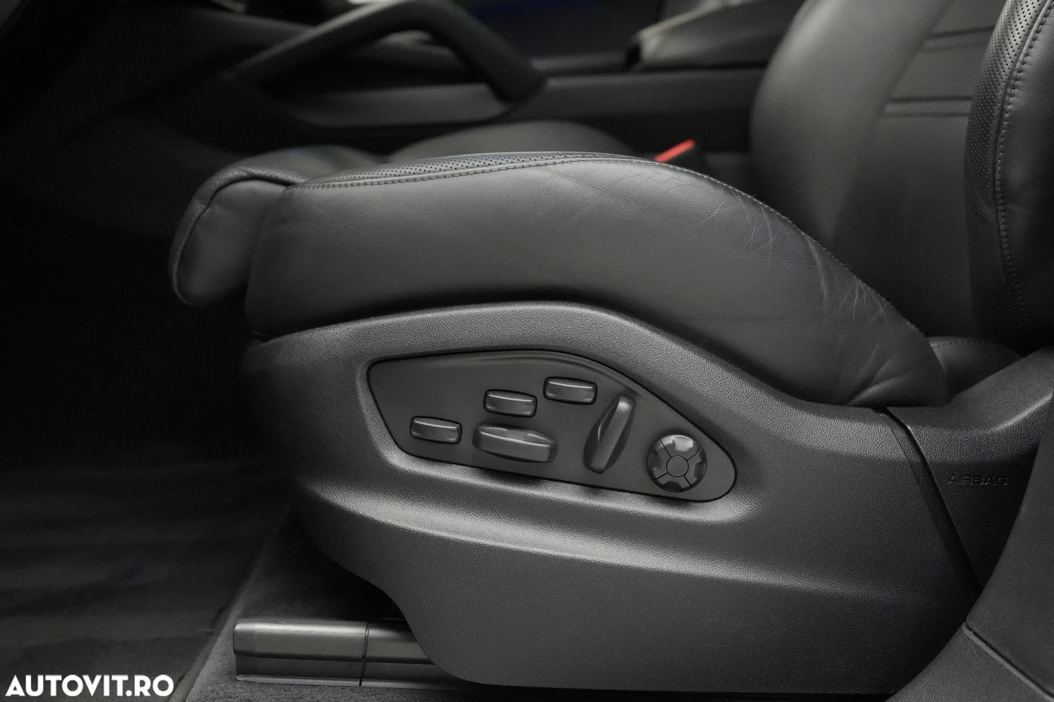 Porsche Cayenne Standard - 11