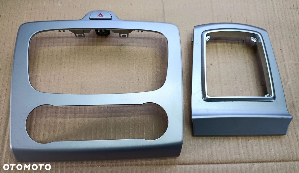 Focus MK2 ramka radia biegów lift komplet Ford - 1