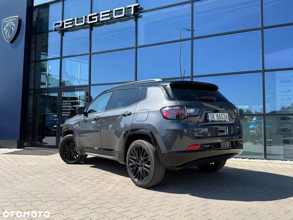 Jeep Compass - 2