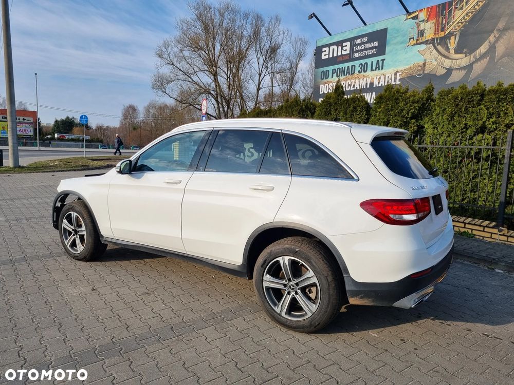 Mercedes-Benz GLC - 9