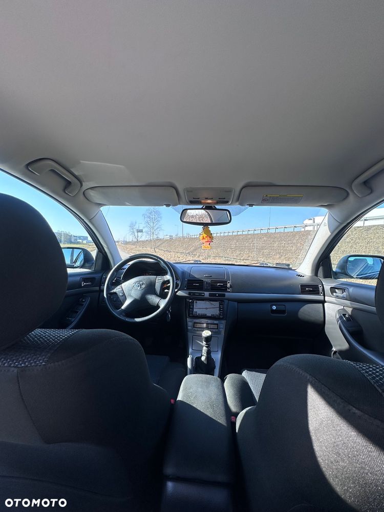 Toyota Avensis 2.2 D-4D X Premium - 10