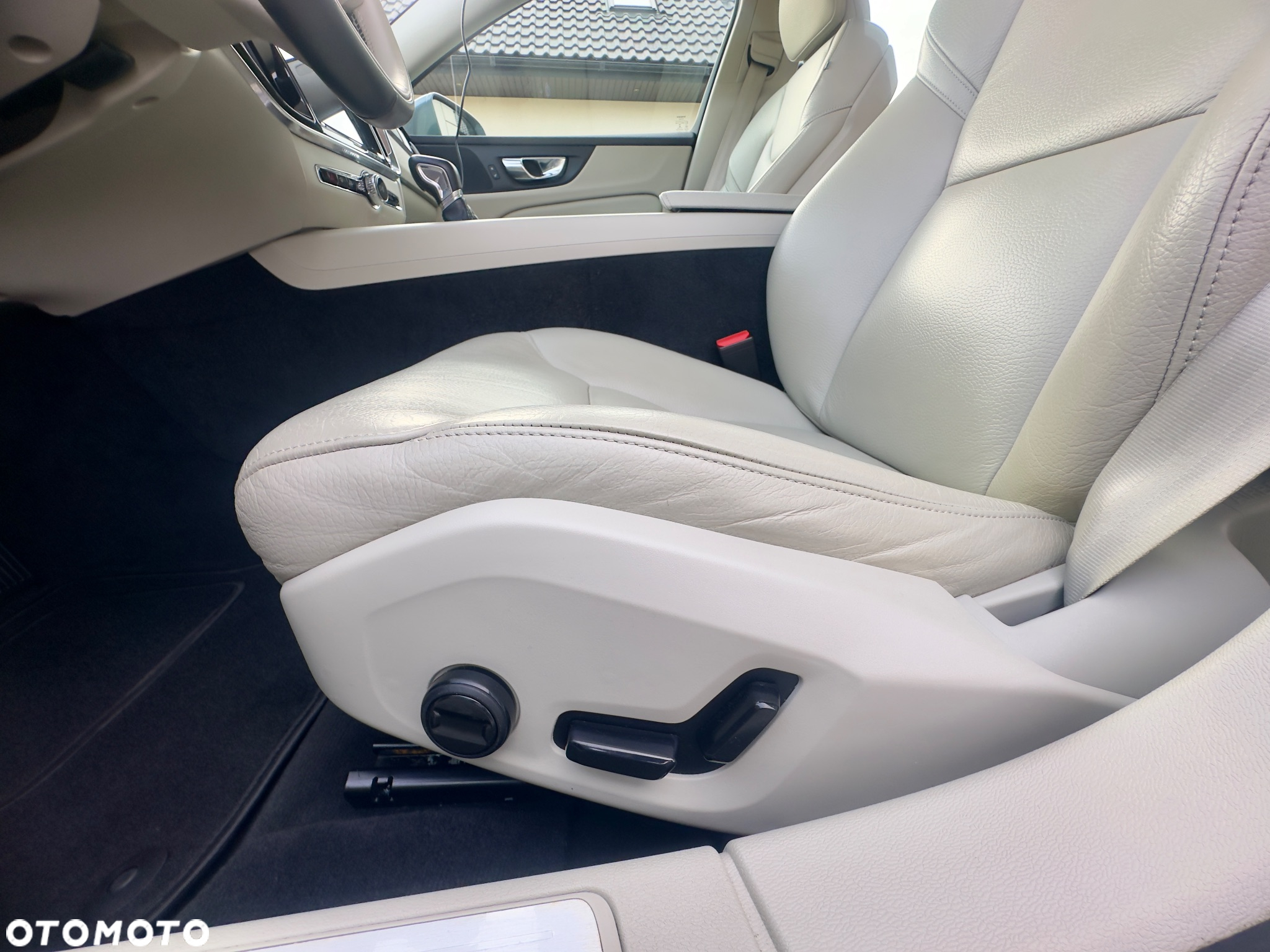 Volvo S60 T6 AWD Momentum Pro - 15