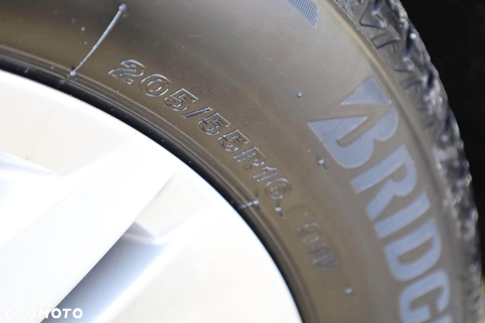 Volkswagen Golf 2.0 TDI Life - 11