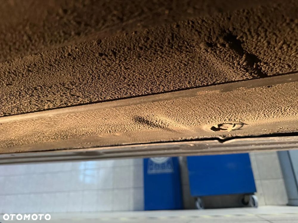 BMW Seria 7 740i - 37