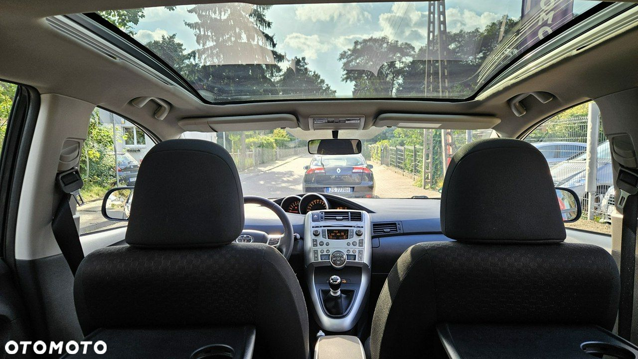 Toyota Verso 1.8 5-Sitzer Life - 28