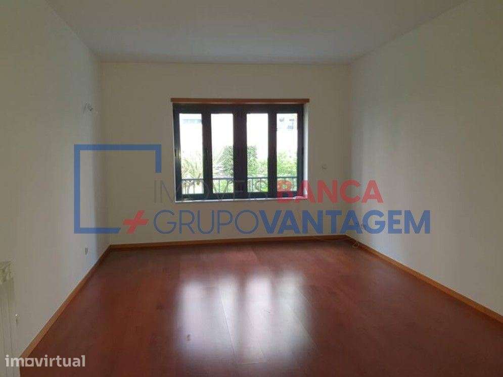 Apartamento, para venda, Vila Nova de Gaia - Oliveira do Douro - Grande imagem: 2/9