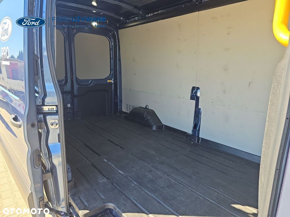 Ford Transit - 8