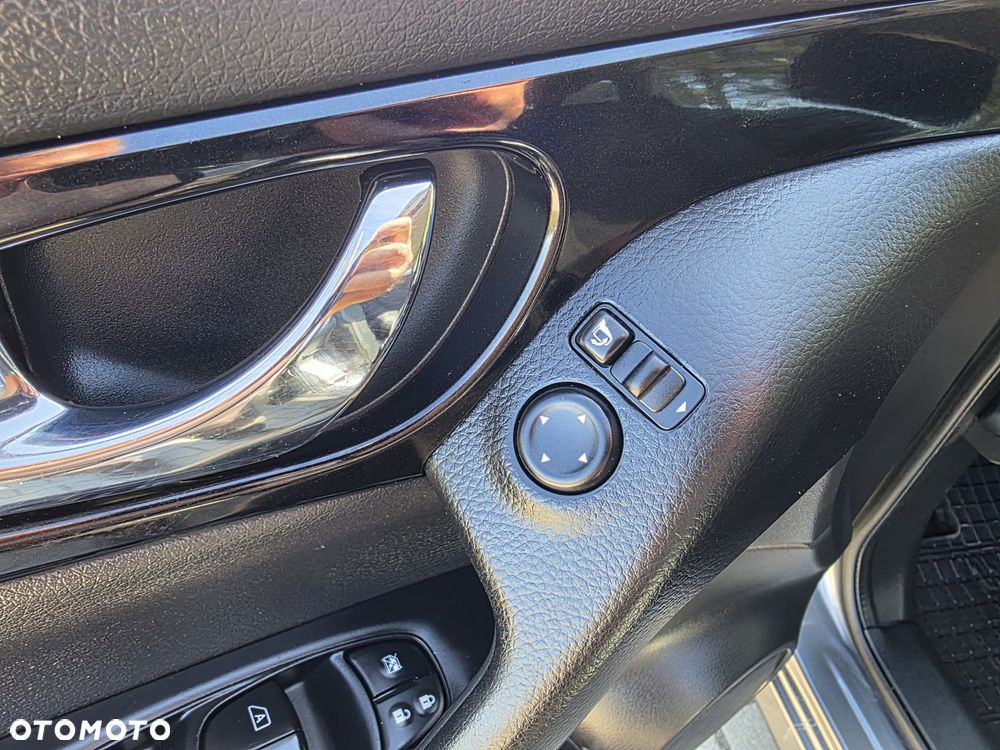 Nissan Qashqai 1.6 dCi 360 S&S - 21