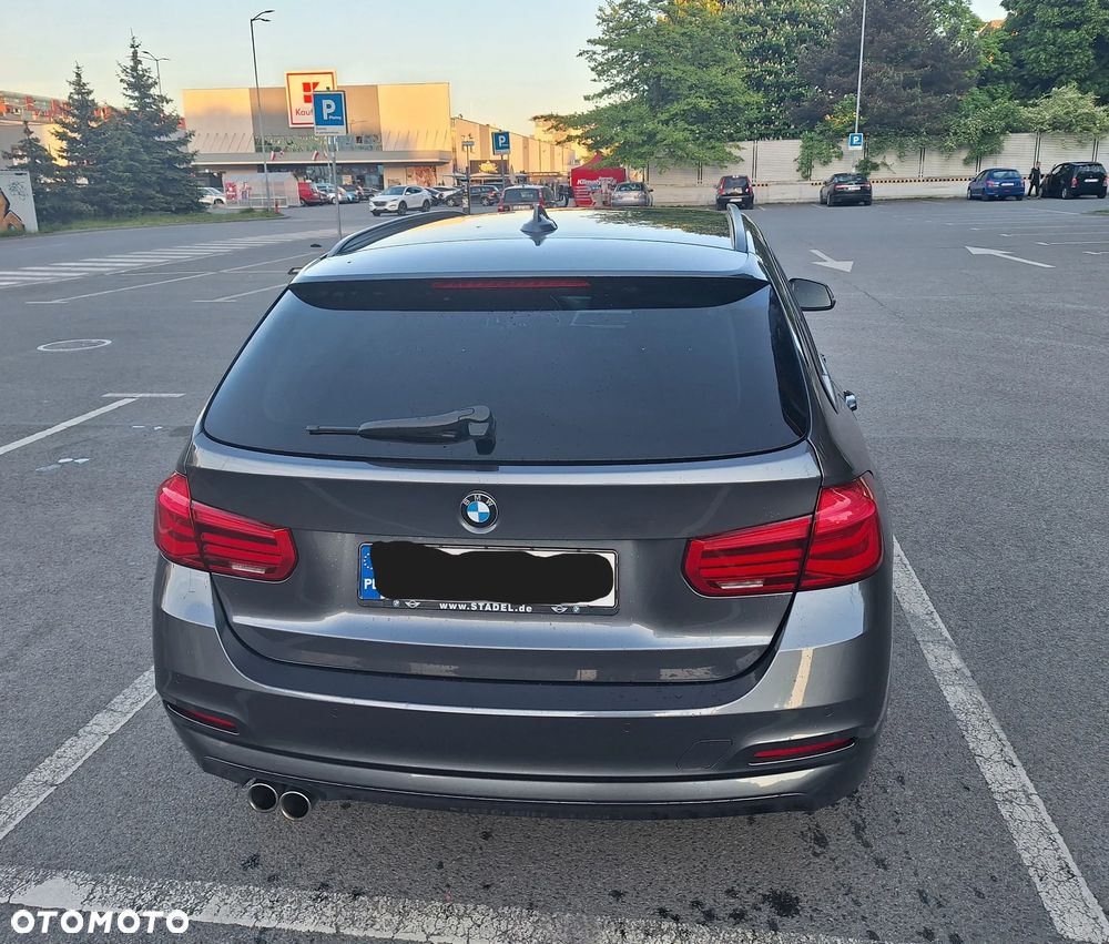 BMW Seria 3 320d Touring - 5